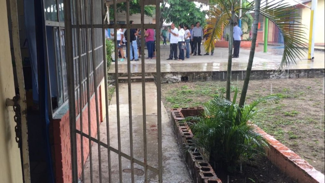 Con veladores, se apoya a escuelas, para disminuir robos