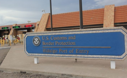 Arrestan a hombre con metanfetaminas en puente Hidalgo