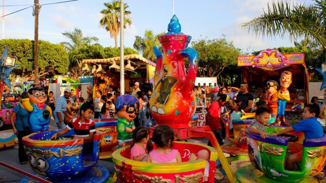 Ayuntamiento trae juegos mecánicos gratis