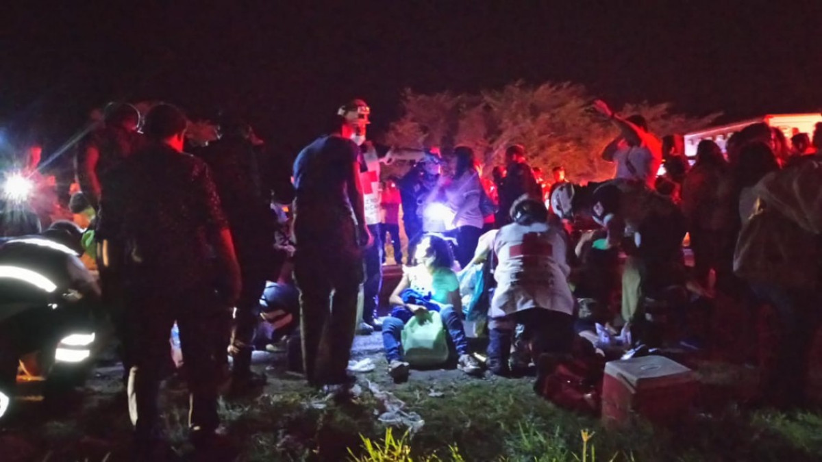 Otro autobús se vuelca en la zona sur, gran número de lesionados