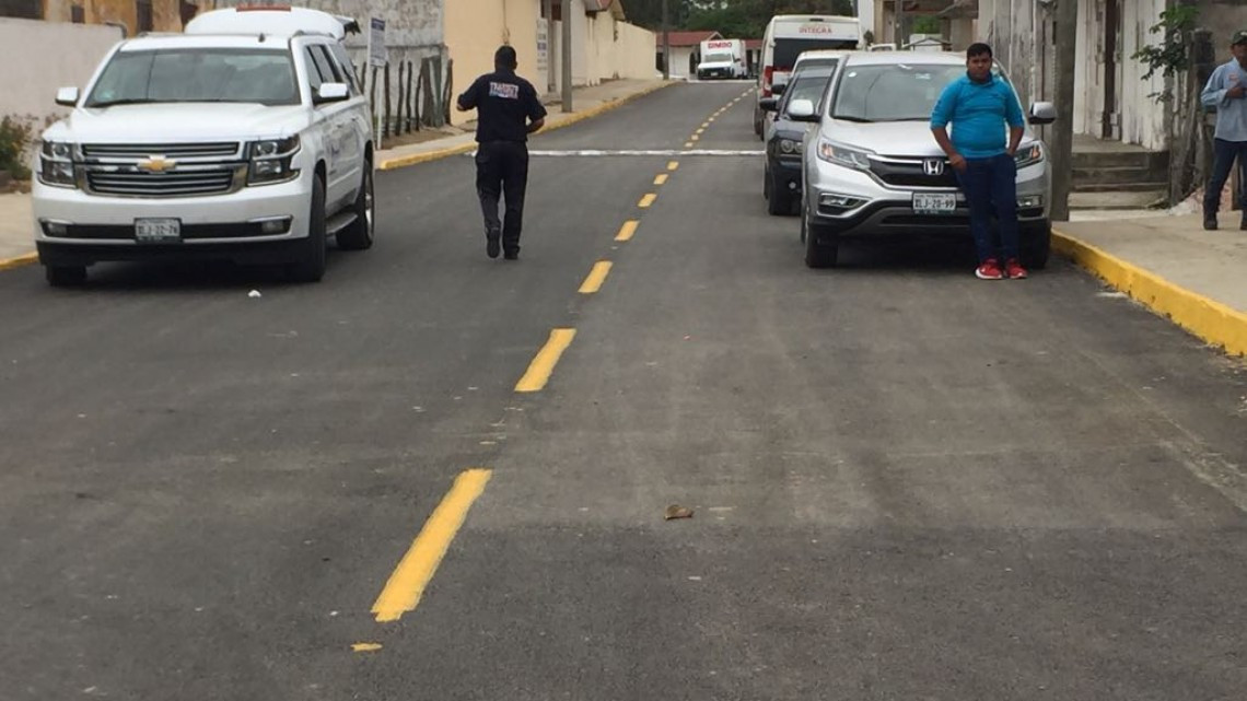 Realizan obras de pavimentación en el sector rural