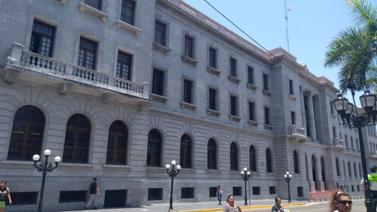 Amenazan trabajadores del ayuntamiento de Tampico estallar en huelga