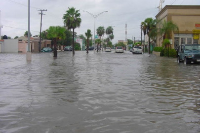 Fuertes lluvias dejan tres pulgadas y media de agua