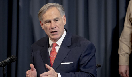 Greg Abbott descartó encierro por no cumplir cuarentena