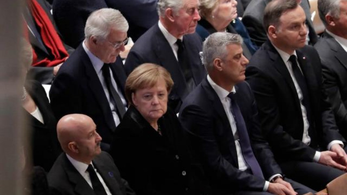 Asiste Salinas de Gortari a funeral de Bush en Washington