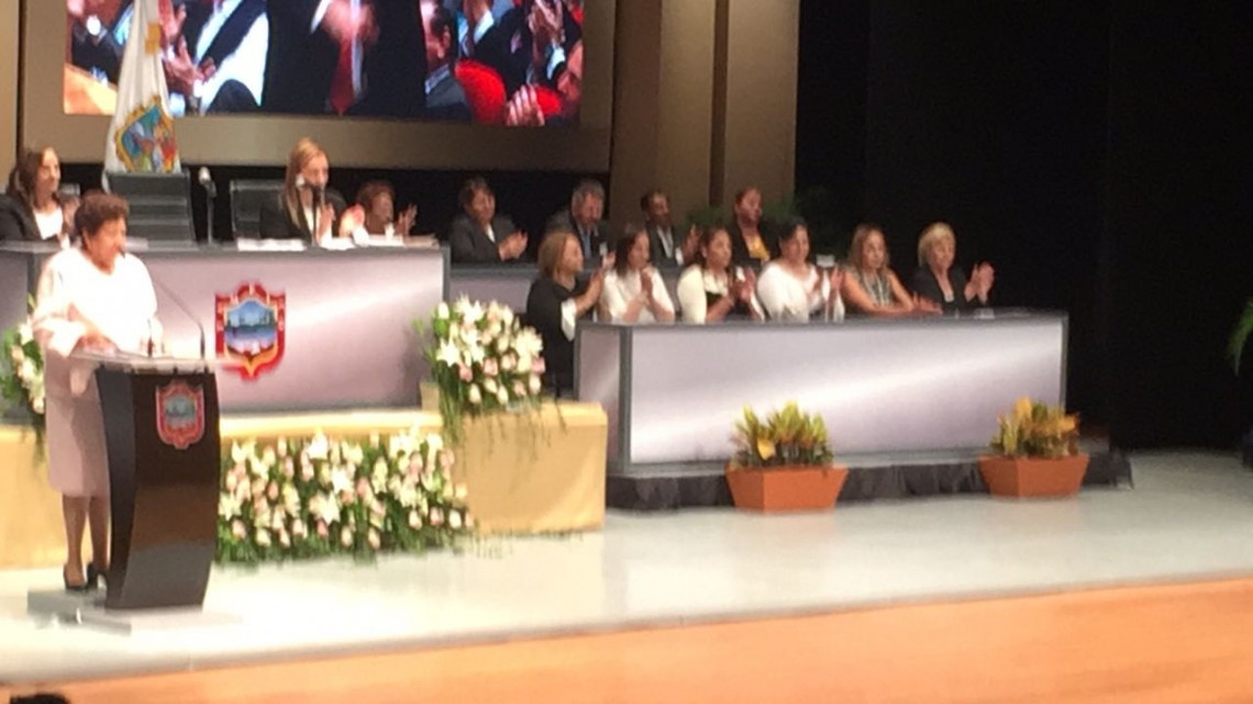 Rinde Magdalena Peraza Guerra su primer informe de gobierno 