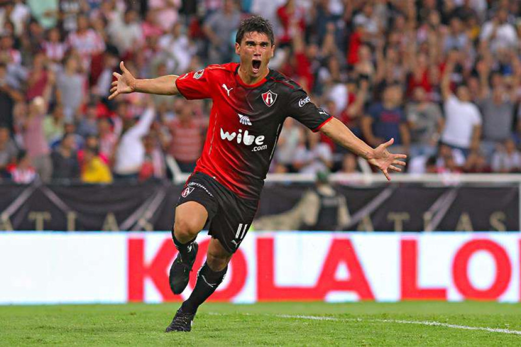 Atlas vence 1-0 a Chivas en partido ida de cuartos de final 