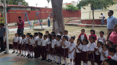 Reciben techumbre en jardín de niños