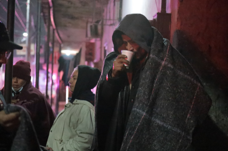 Refuerza Carlos Peña Ortiz apoyo a personas vulnerables con Operativo Carrusel