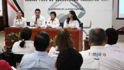 Alcaldesa lleva a cabo la primera sesión de la "Agenda para el Desarrollo Municipal 2017"