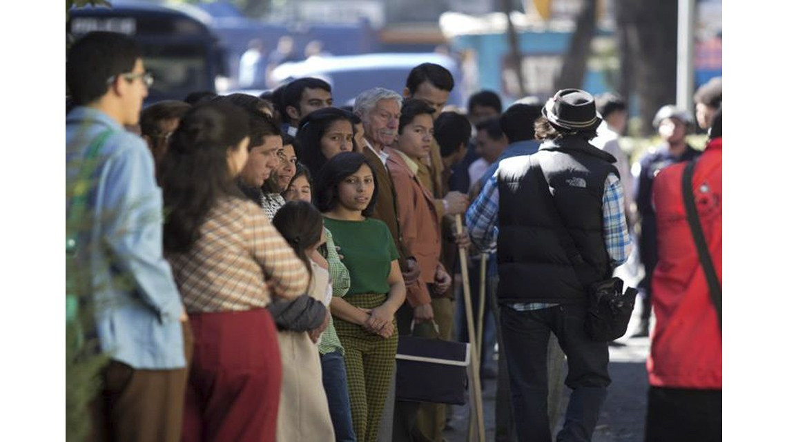 Alfonso Cuarón graba marcha en CDMX para “Roma”