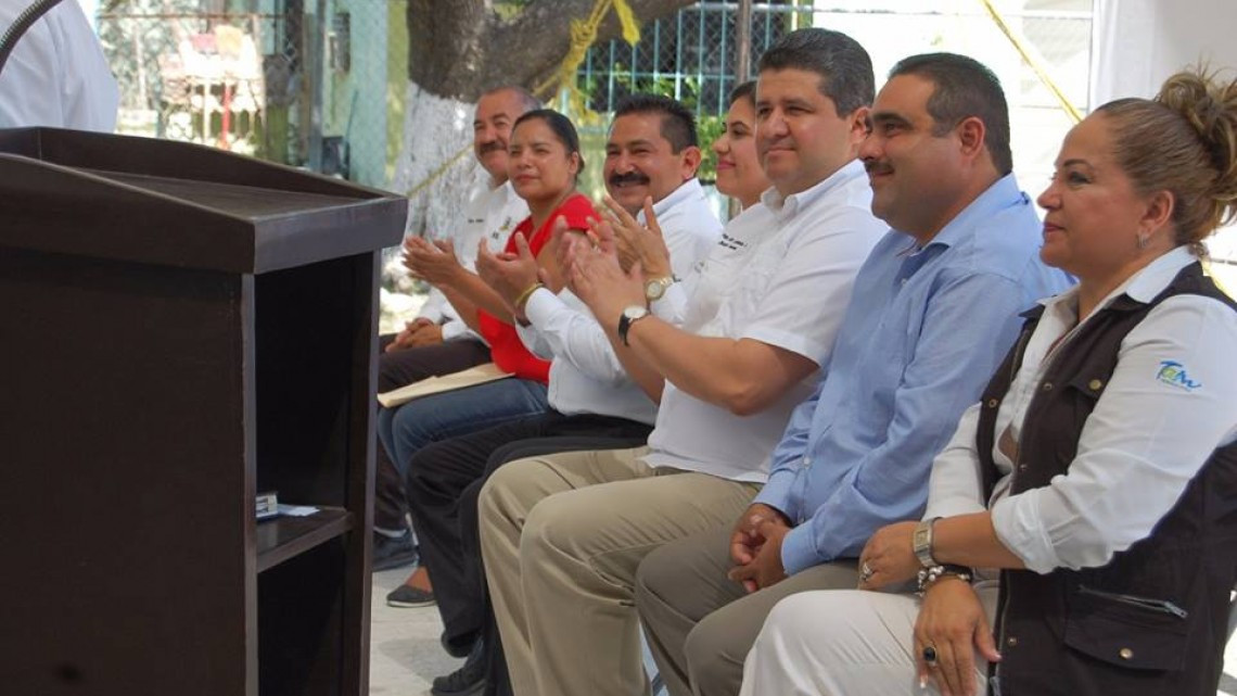 Inicia pavimentación de calle 15