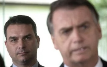 Bolsonaro reafirma a su hijo como candidato presidencial para Brasil