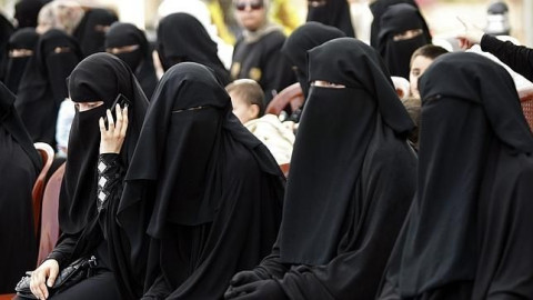 Derogan ley que permite bodas entre violadores y víctimas en el Líbano