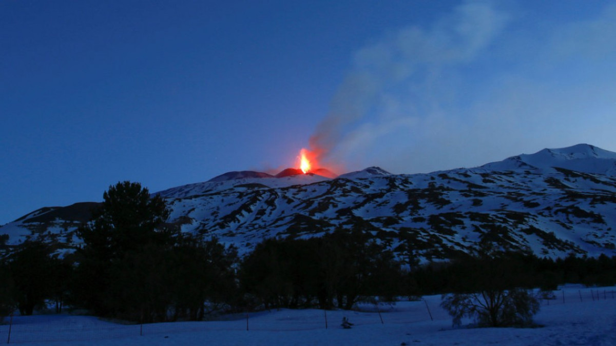 El volcán Etna entra en erupción 