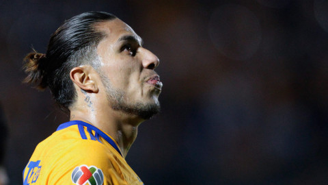 Carlos Salcedo da positivo a Coronavirus