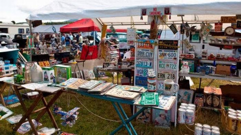 Reabre tianguis Don-Wes después de incendio