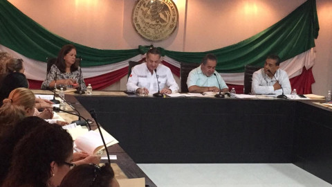 Aprueba Cabildo de Madero comprar 7 camiones recolectores de basura 