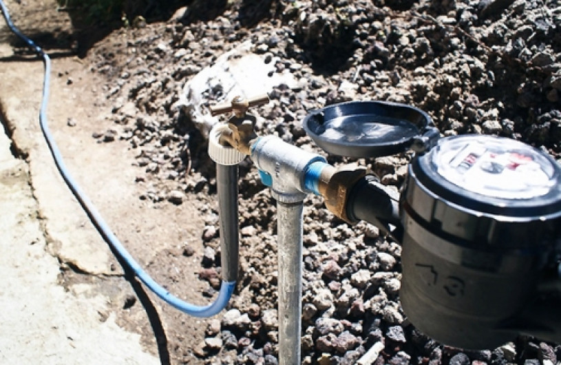 Comapa Victoria retira más de 400 tomas por adeudos