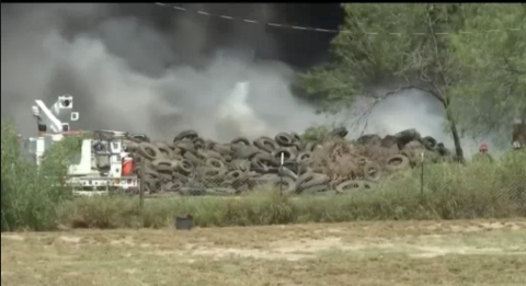 Se registra incendio de llantas en Mission