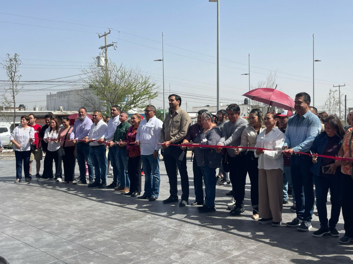 Recuperan espacio abandonado y crean plaza en Jarachina Sur