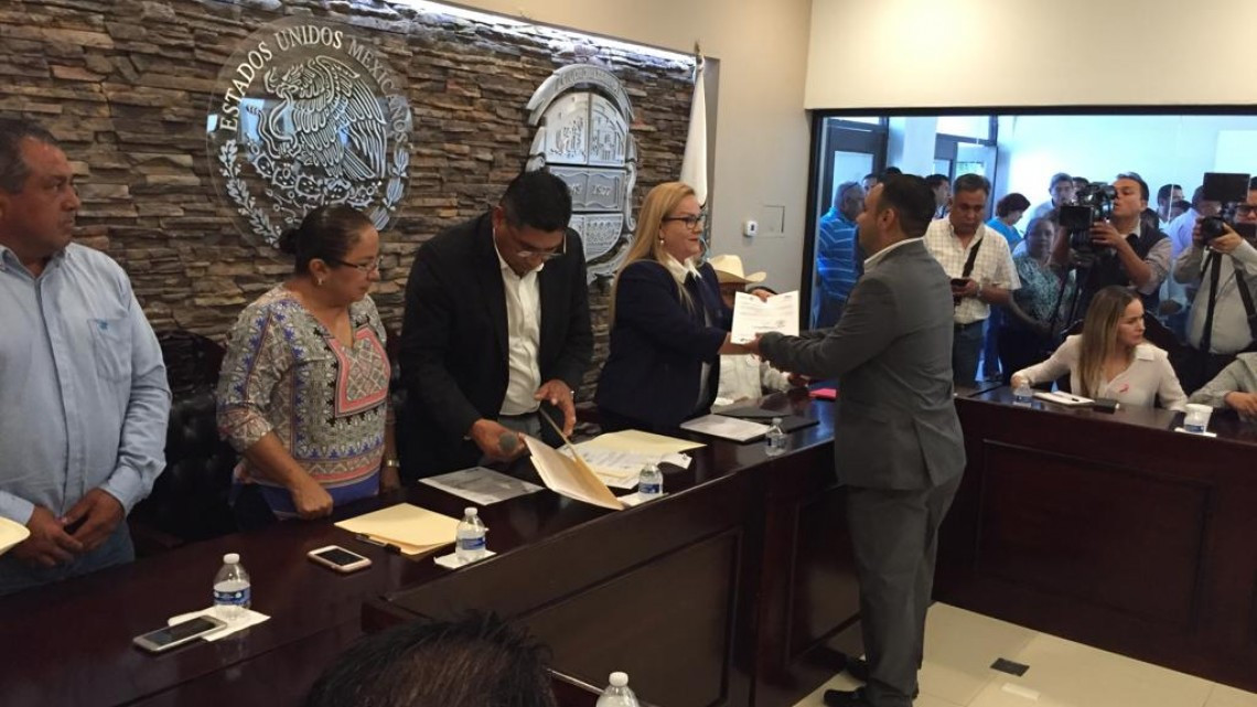 Se entregan nombramientos a 42 funcionarios de primer nivel en el Ayuntamiento de Altamira