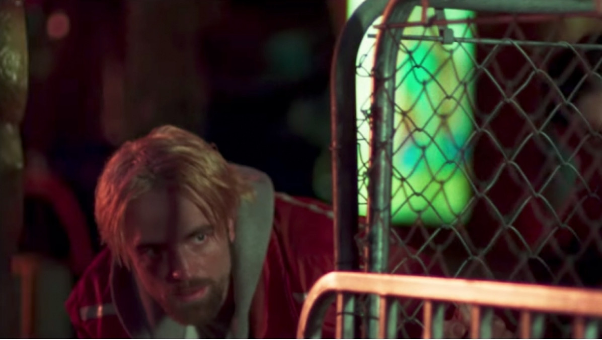 Robert Pattinson irreconocible en el tráiler de “Good time”