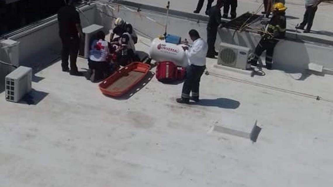 Pintor recibe fuerte descarga eléctrica mientras trabajaba