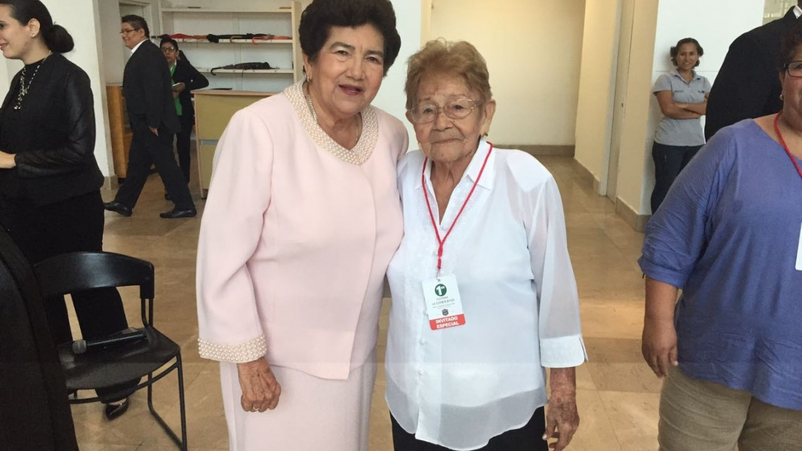 Rinde Magdalena Peraza Guerra su primer informe de gobierno 