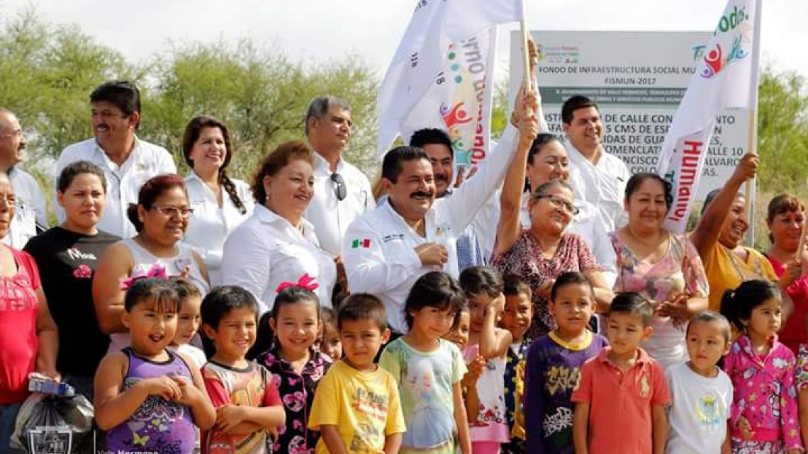 Ayuntamiento da banderazo para inicio de pavimentación