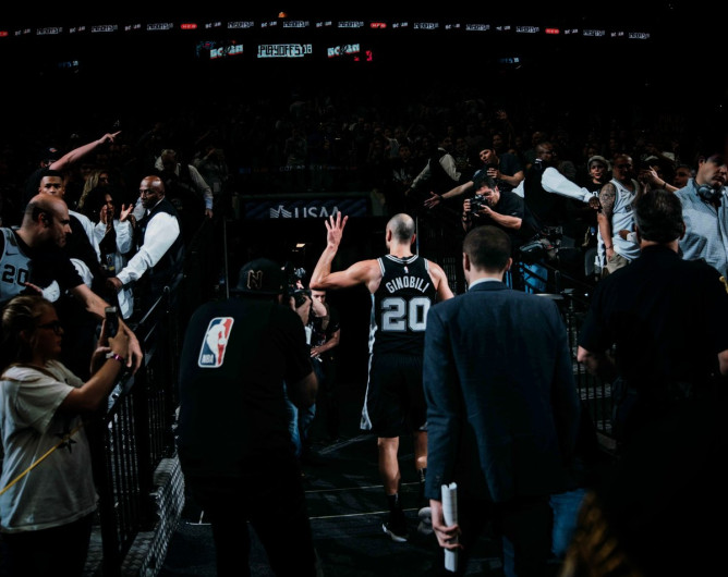 Manu Ginóbili se retira del básquetbol 