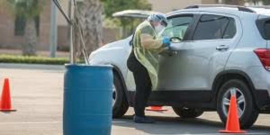 UTRGV abre clínicas exprés en centros comerciales