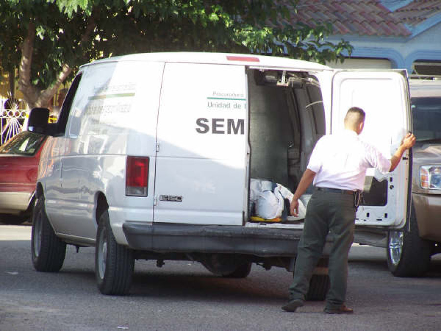 Hombre muere arrollado en Villas del Robe