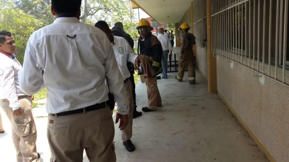Se incendia laboratorio del Tec de Madero, 3 intoxicados