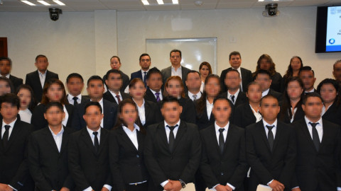 Entregan nombramientos a 5 nuevos Agentes de PI