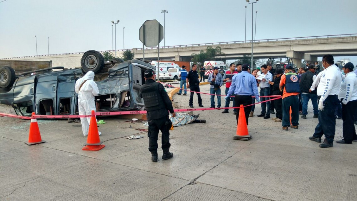 Denuncian ante CNDH el riesgo del puente "el roto"