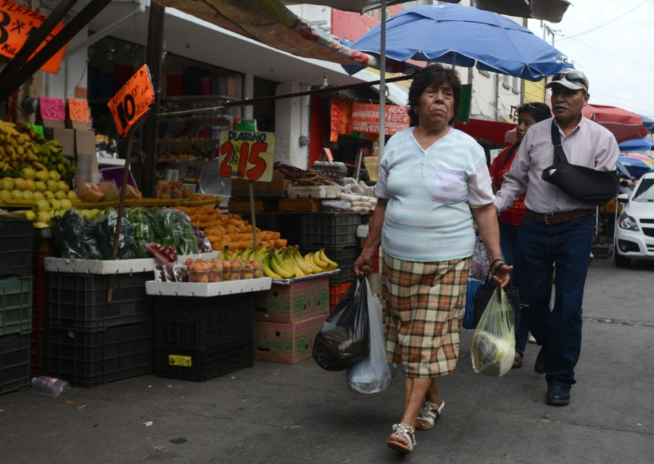 Buscan regular comercio ambulante desde la Constitución de la CDMX