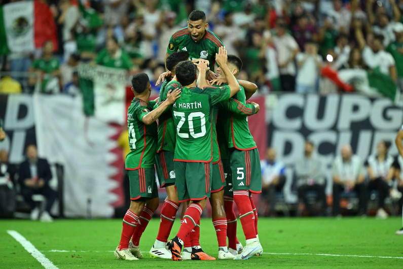  México goleó a Honduras en su debut en Copa Oro