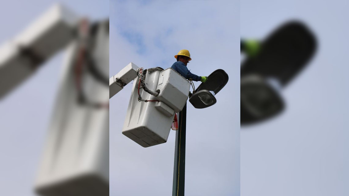 Últimos detalles para llevar electrificación a la zona de el río Tamesí