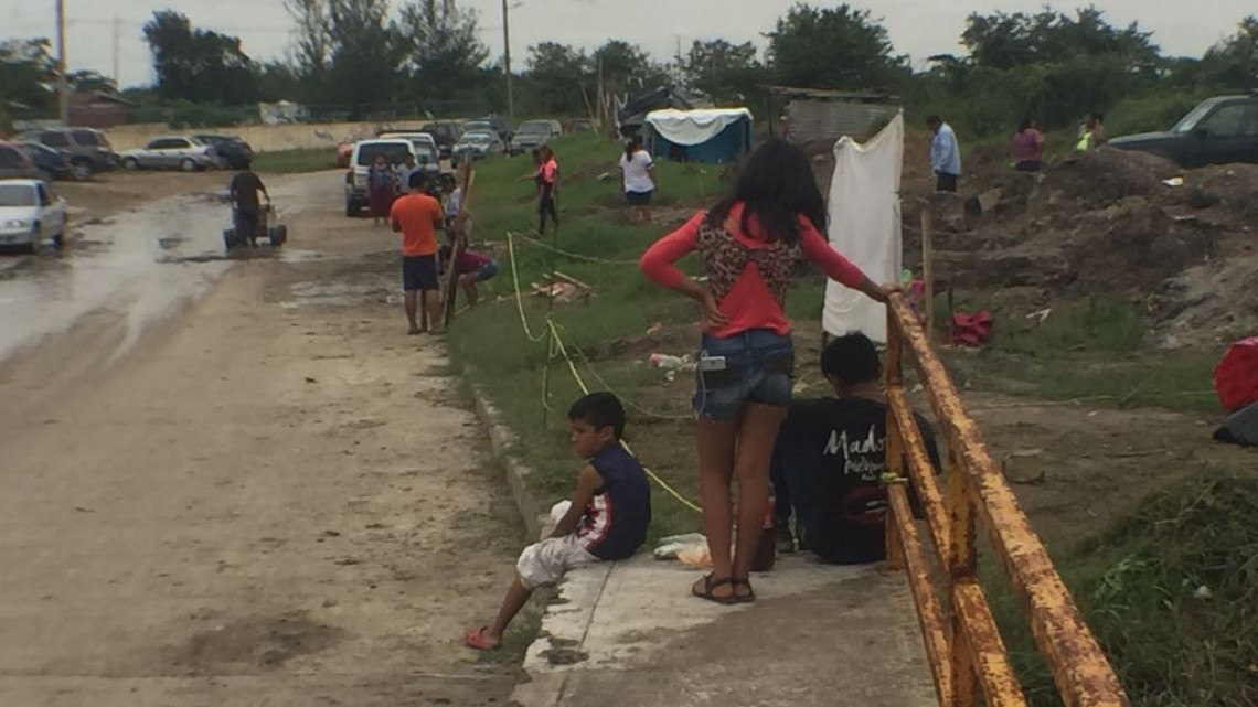 ⁠⁠⁠Invasión situada en zona inundable, riesgo latente aseguran autoridades