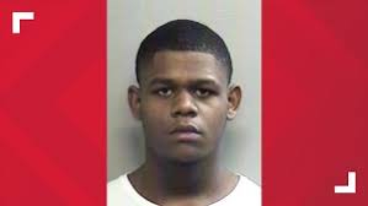 Detienen al tercer implicado en el asesinato del estudiante de Arlington 