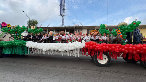 Reviven los Héroes y adelitas de la revolución 