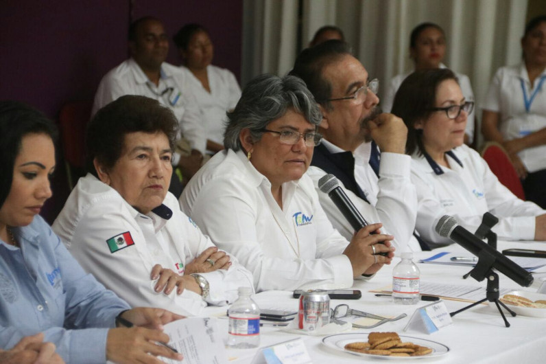 Coadyuva gobierno con Estado para garantizar la salud de la población