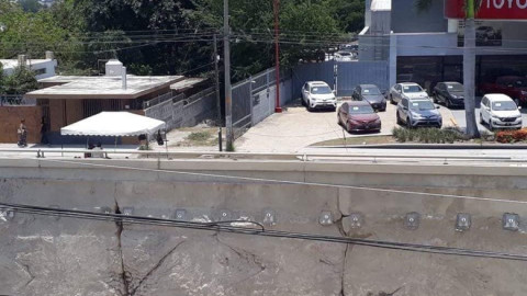 Se cae a pedazos paso inferior vehícular San Pedro en Tampico