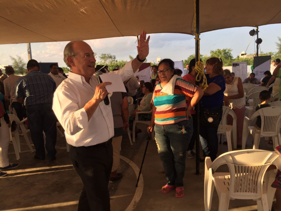 Chuchín atiende a los ciudadanos en audiencia pública 