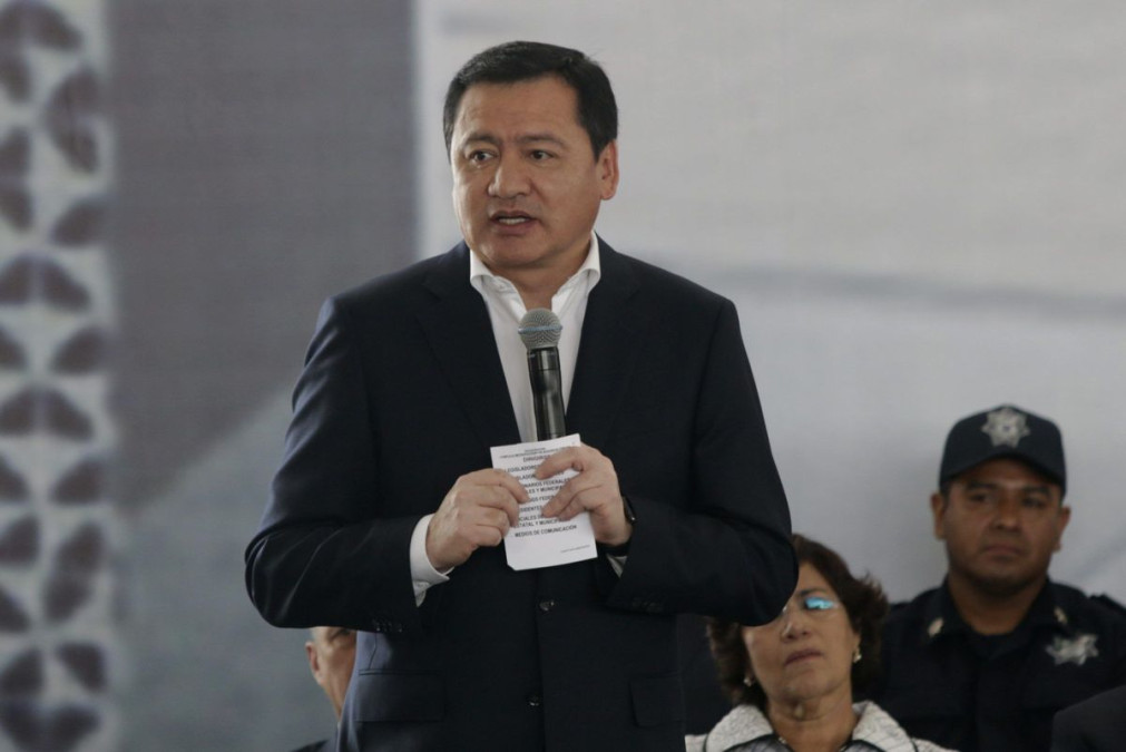 Osorio Chong exhorta a sociedad a denunciar violencia contra las mujeres