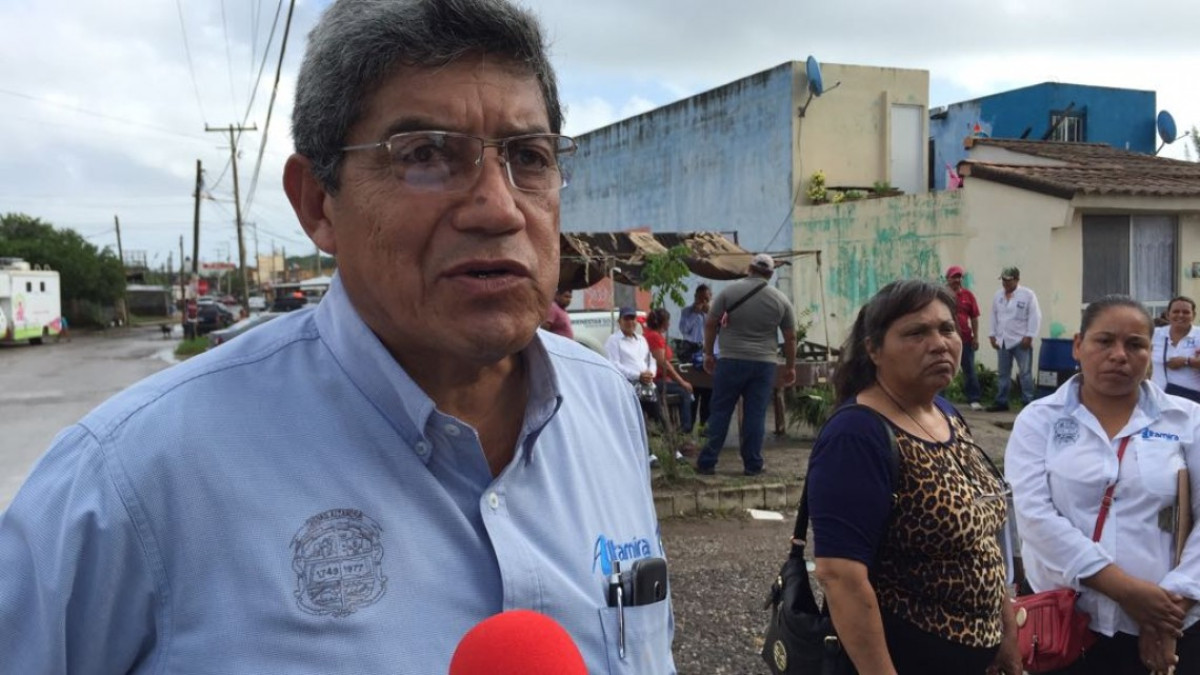 Siguen acciones de limpieza en zonas afectadas por inundaciones