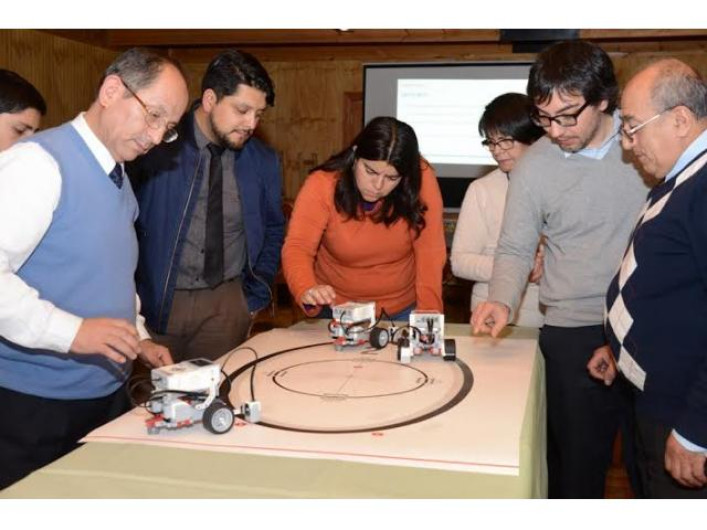 Invitan a maestros a Taller de robótica educativa