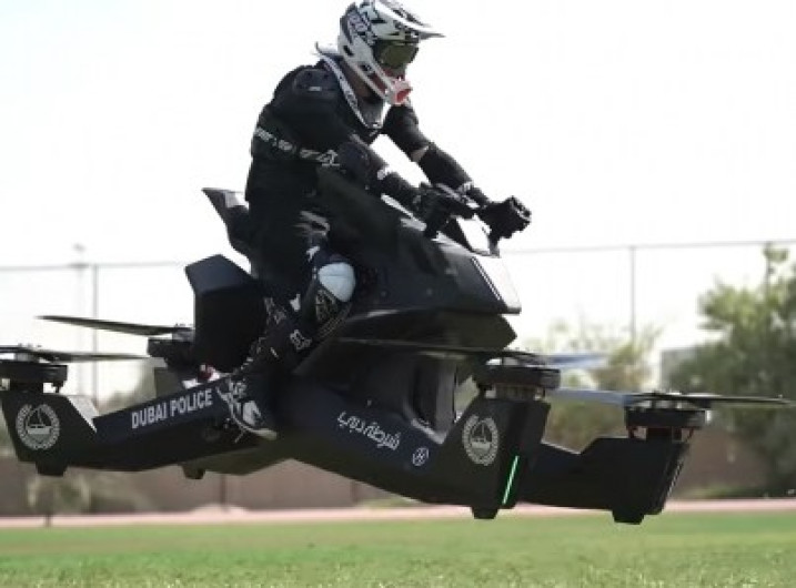 Dubai empleará en 2020 motocicletas aéreas 