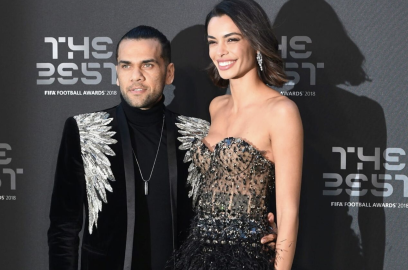 Esposa de Dani Alves le pide el divorcio